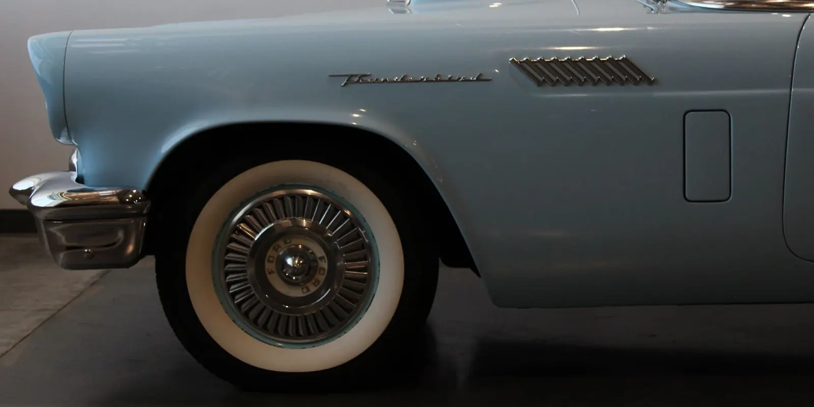 1957 Ford Thunderbird