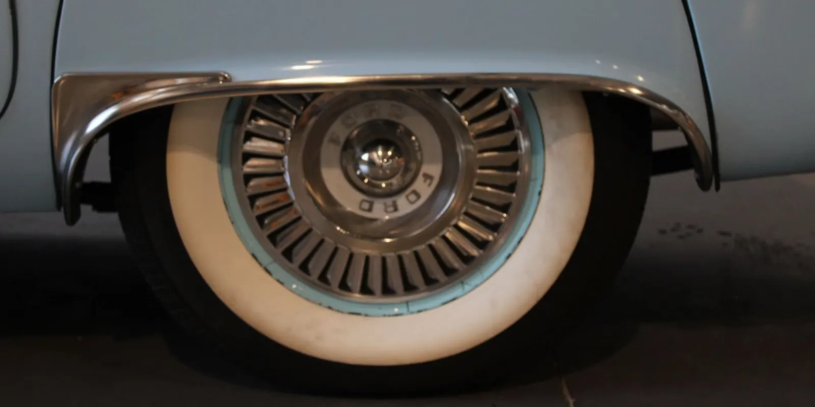 1957 Ford Thunderbird