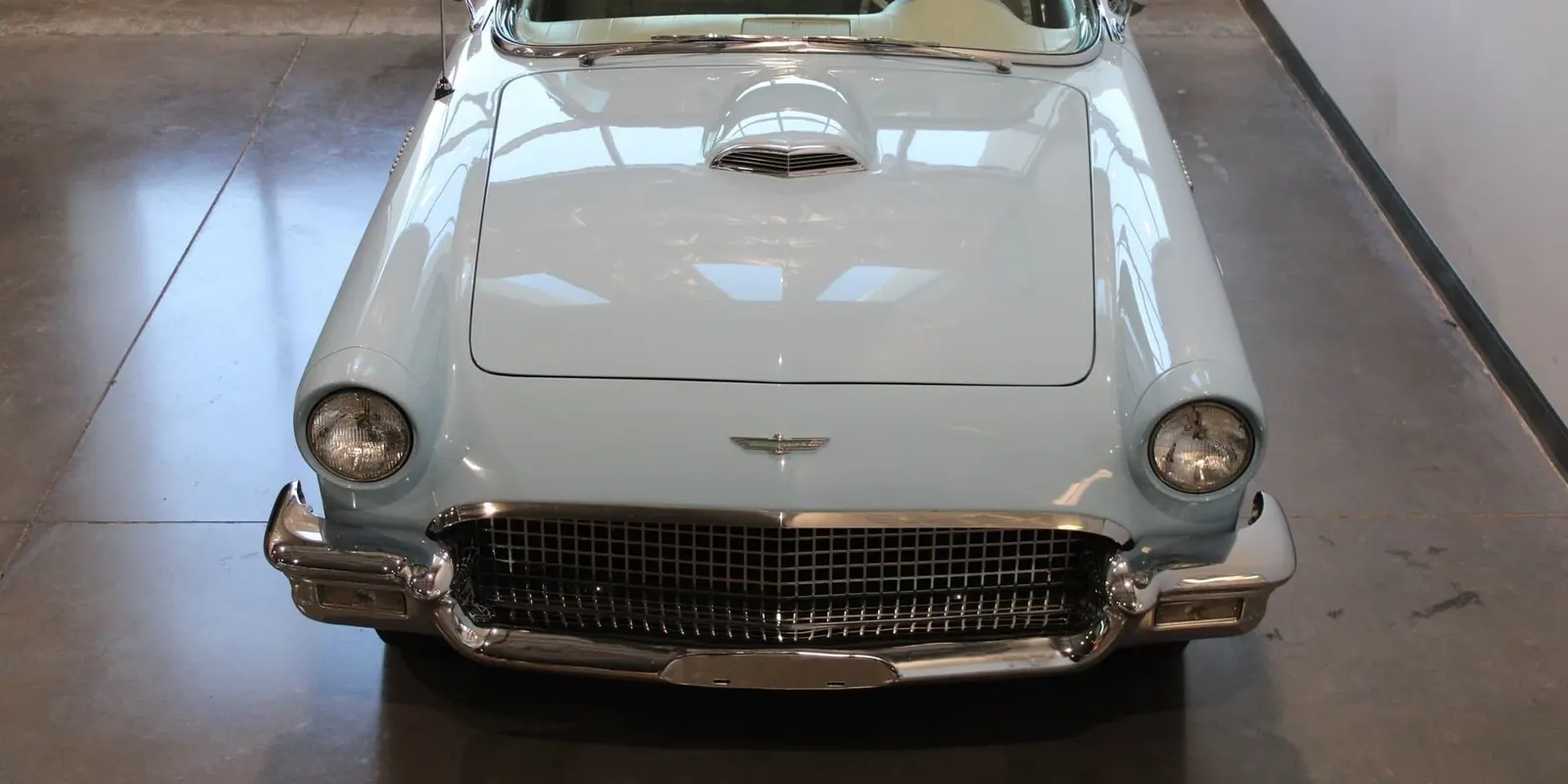1957 Ford Thunderbird